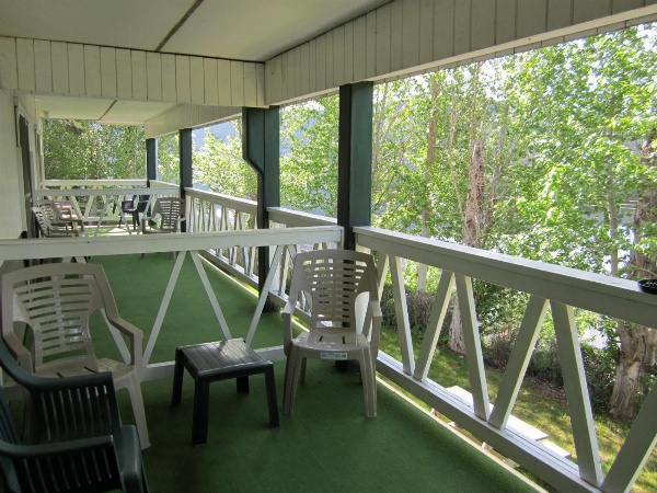 Lakeside Motel image 11