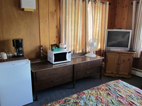 Lakeside Motel image 15